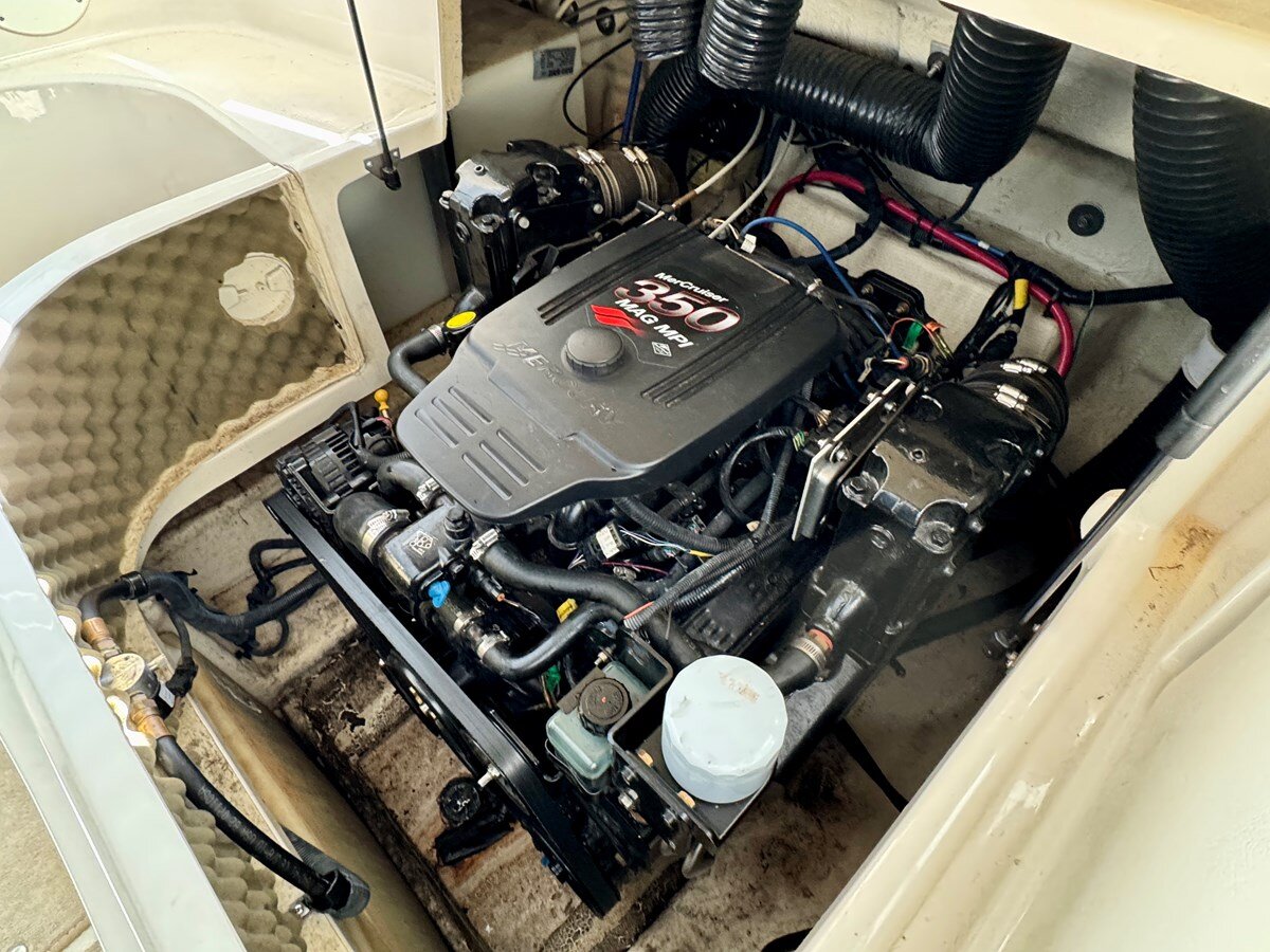 2005-sea-ray-26-4-551995