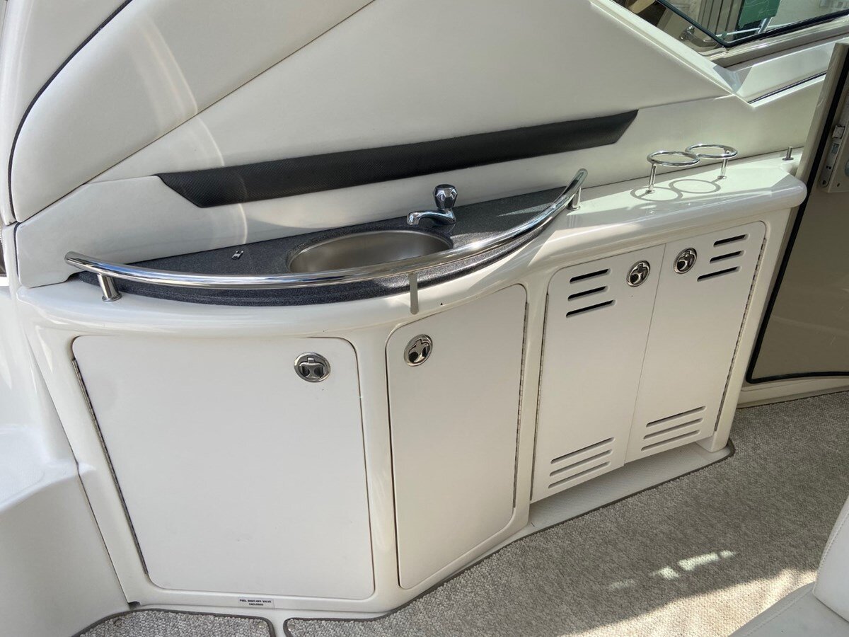 2005-sea-ray-42-1-382c38