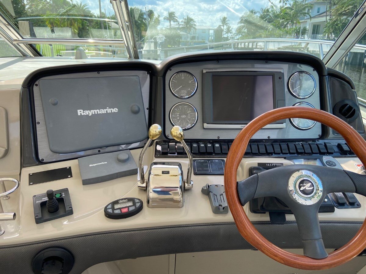 2005-sea-ray-42-1-382c38