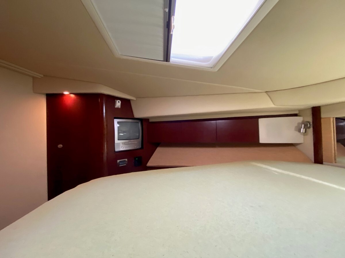 2005-sea-ray-42-1-3e095c