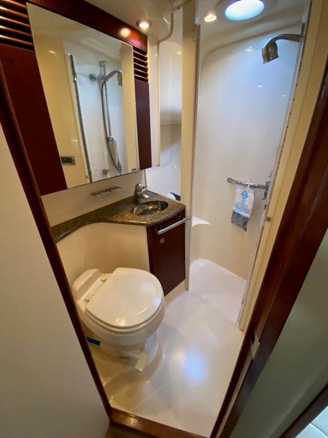 2005-sea-ray-42-1-3e095c