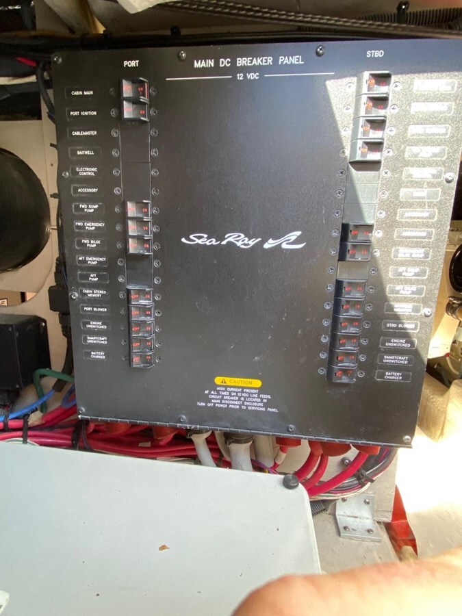 2005-sea-ray-42-1-3e095c