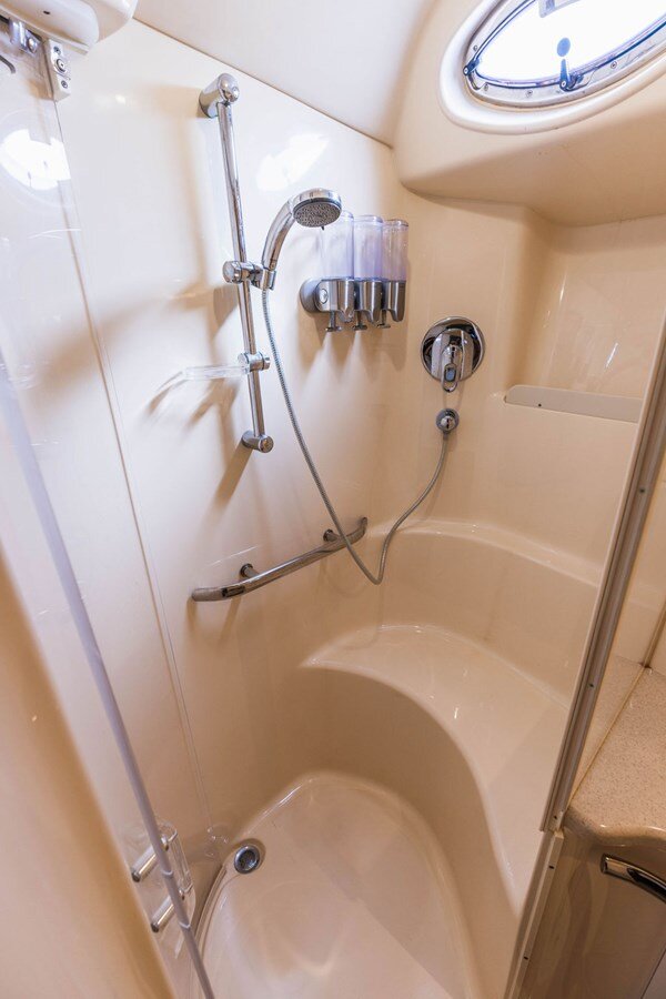 2005-sea-ray-60-2bfad6