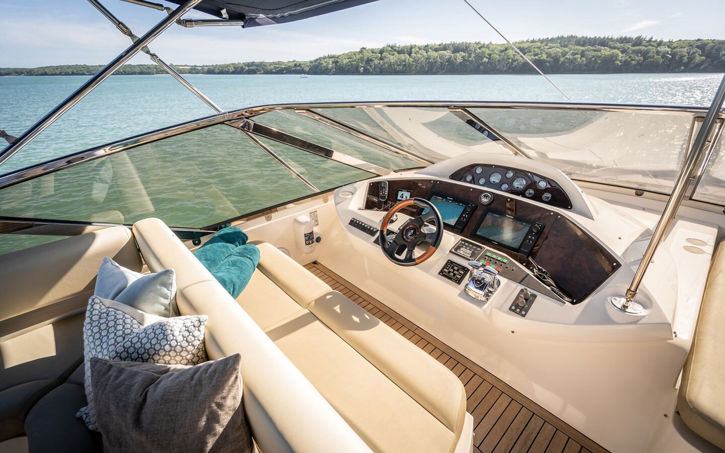 2005-sunseeker-82-f35d96