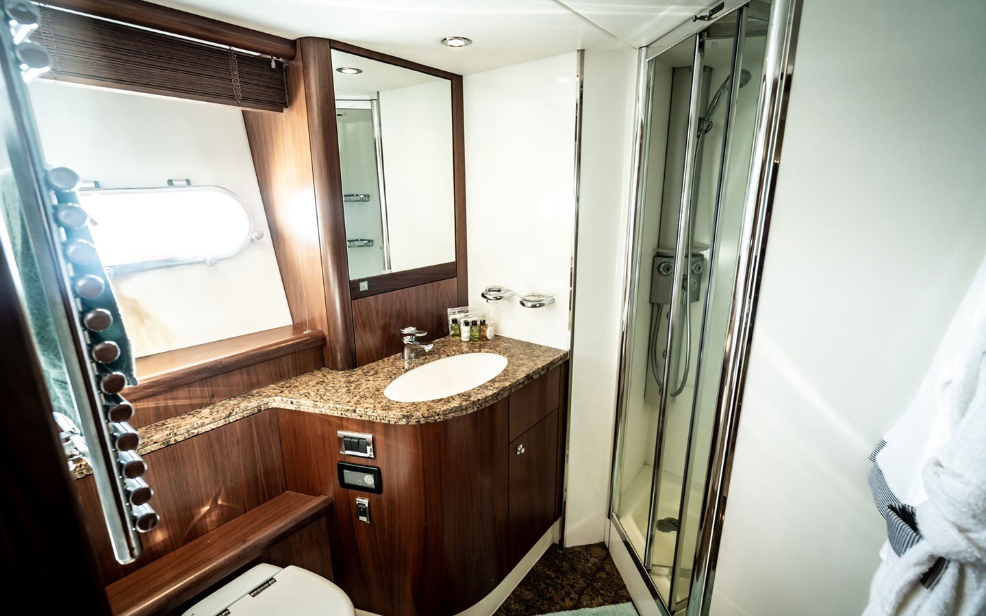 2005-sunseeker-82-f35d96