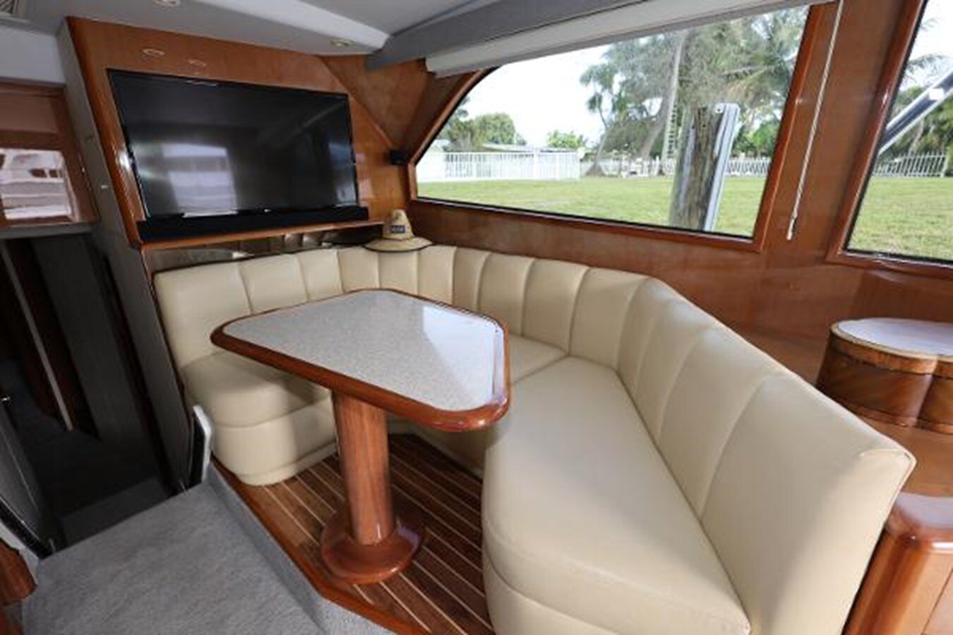 2005-viking-52-8-d618ad