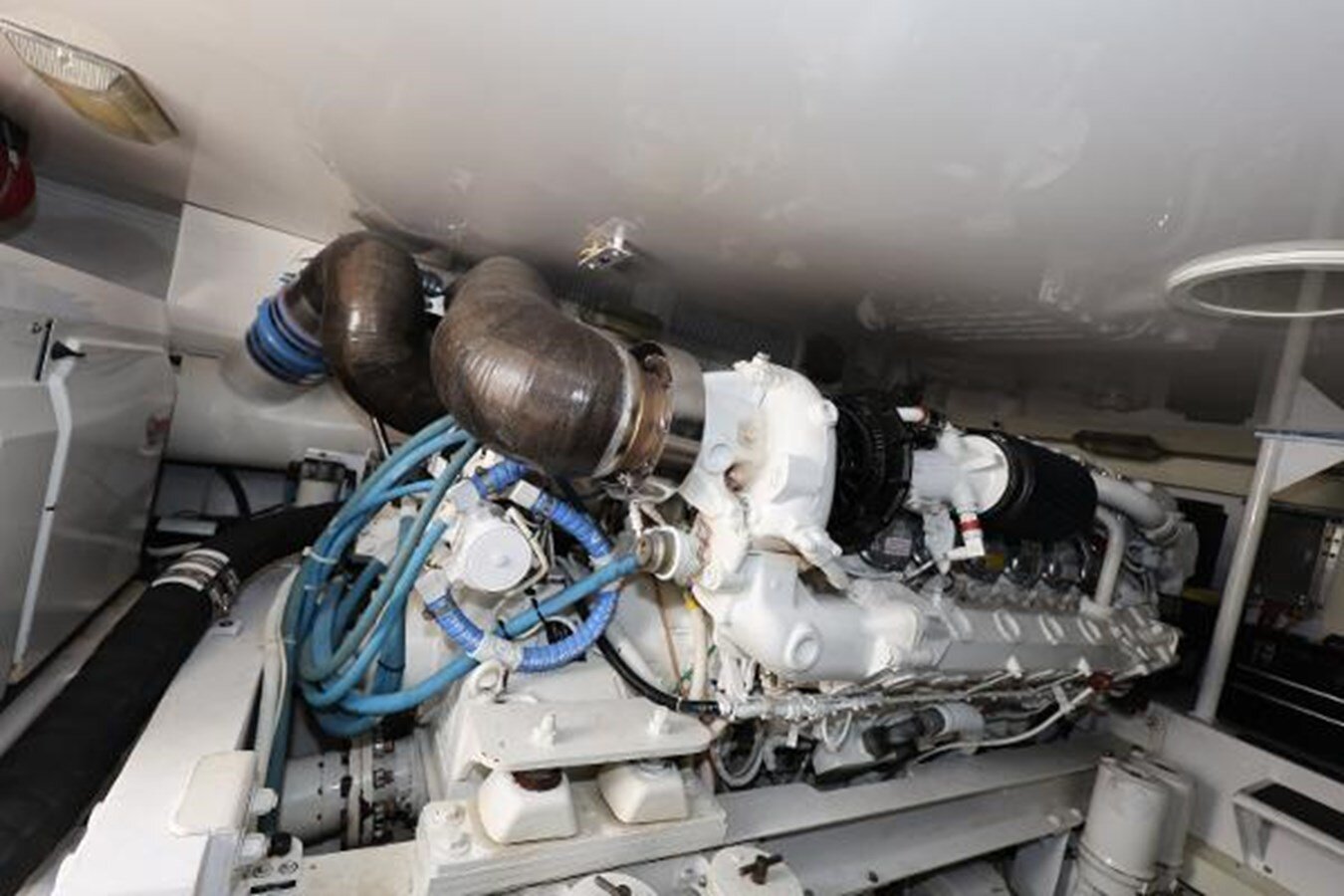 2005-viking-52-8-d618ad