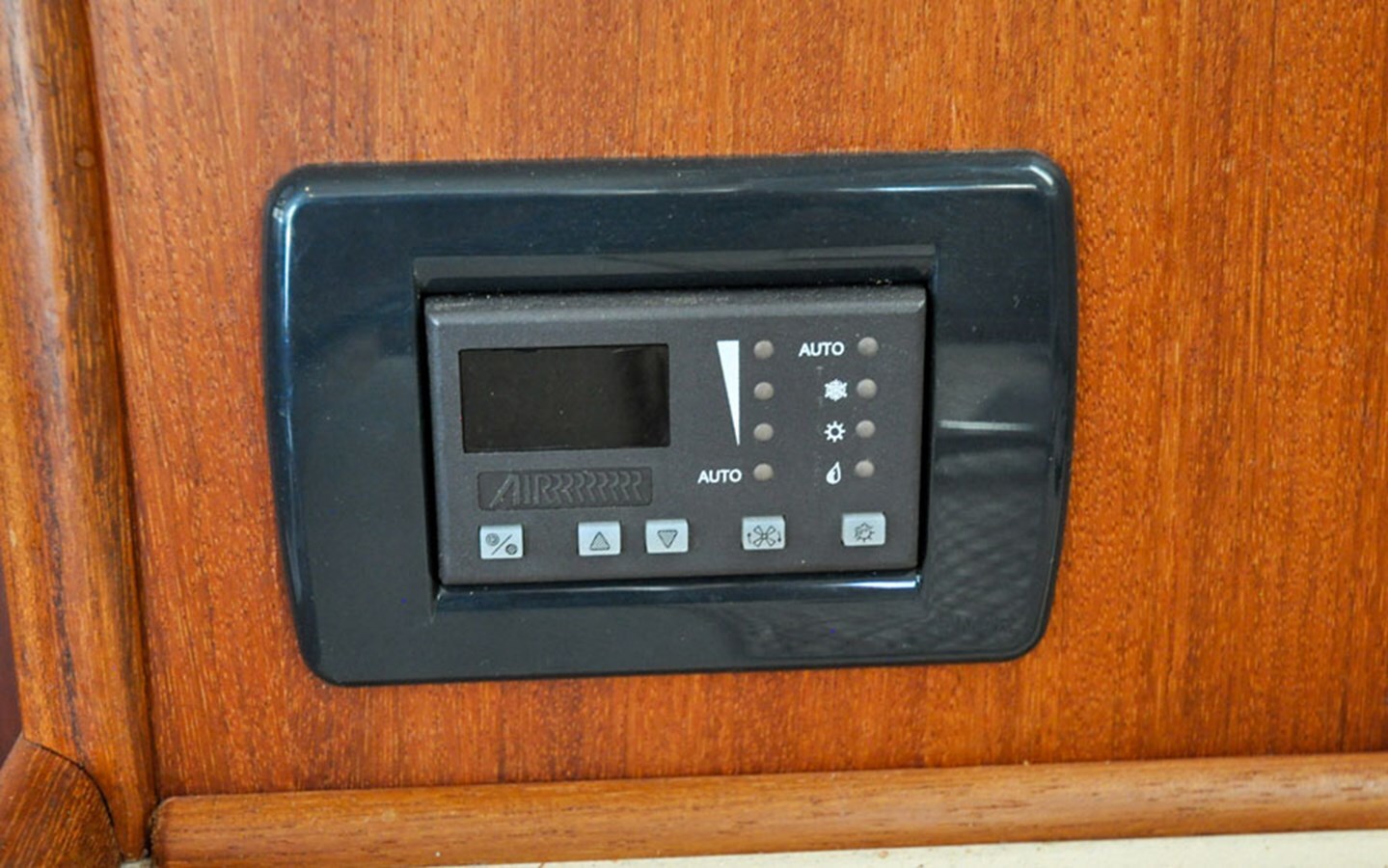 2006-american-tug-45-6-c2d4e9