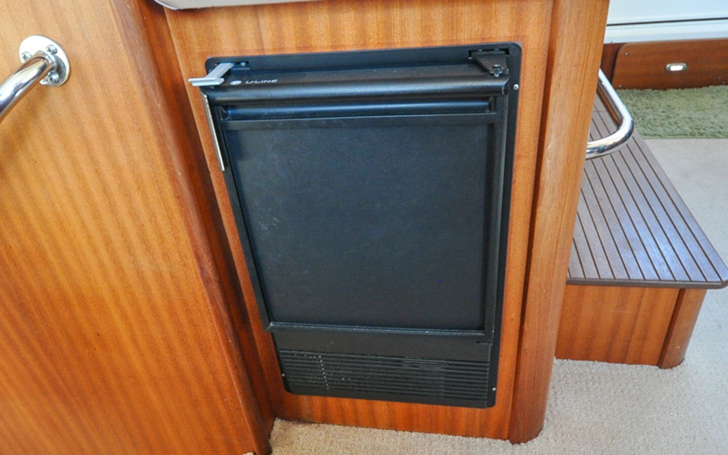 2006-american-tug-45-6-c2d4e9