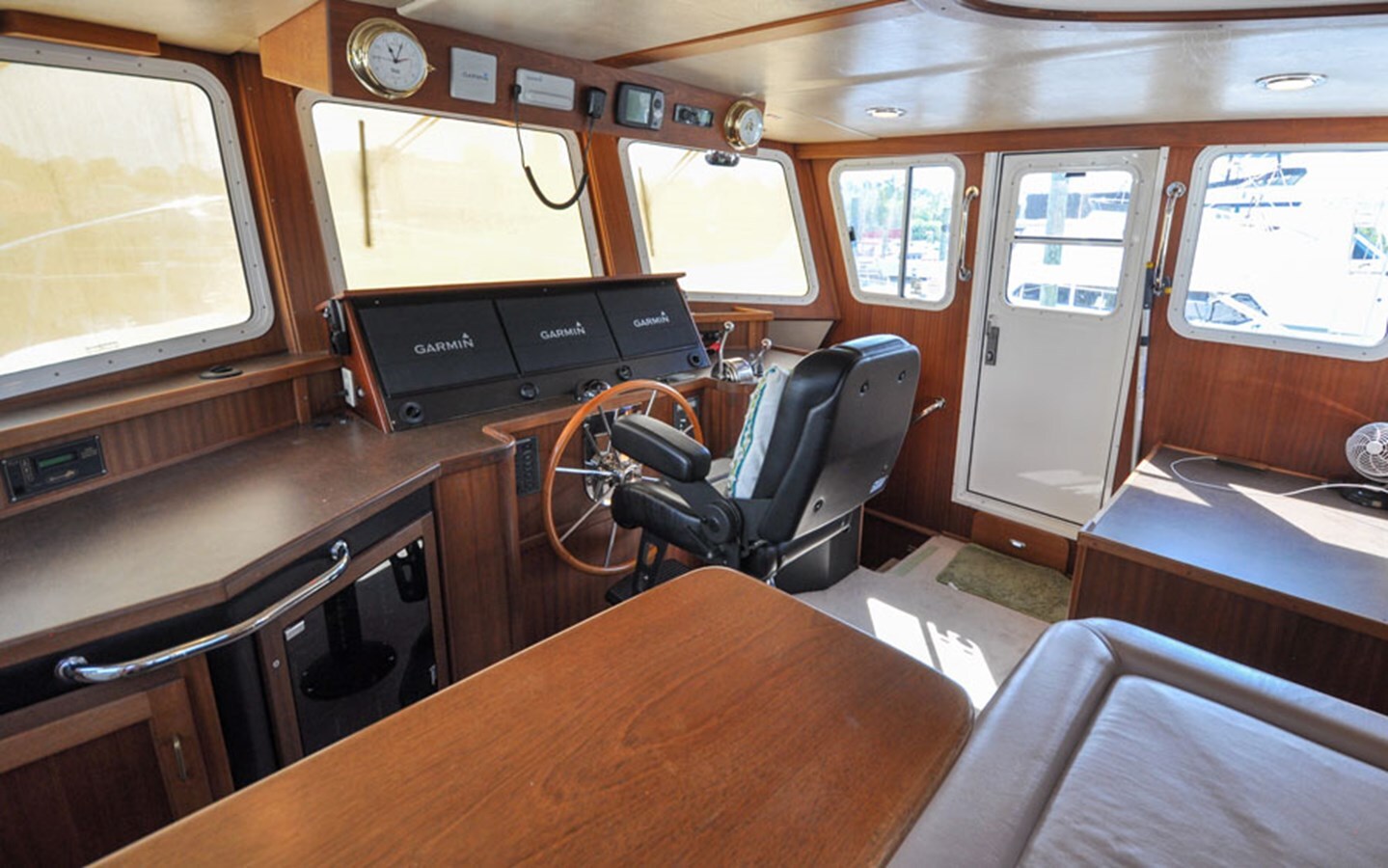 2006-american-tug-45-6-c2d4e9