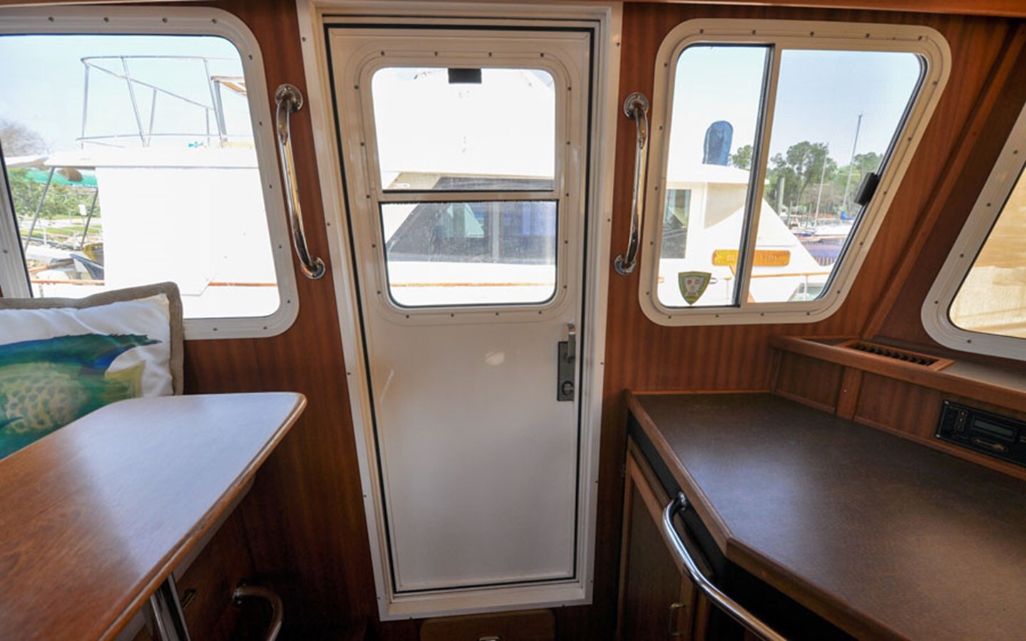 2006-american-tug-45-6-c2d4e9