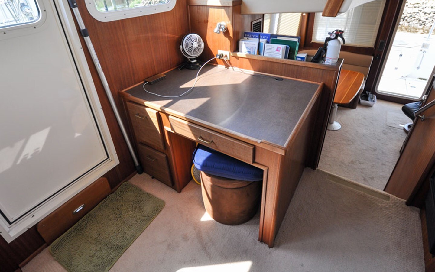 2006-american-tug-45-6-c2d4e9