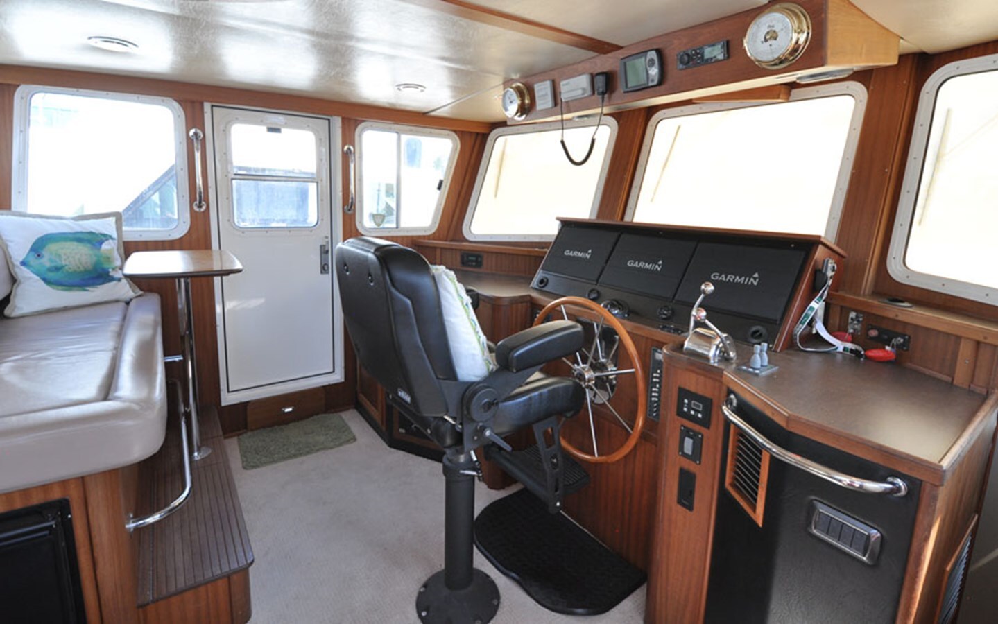 2006-american-tug-45-6-c2d4e9