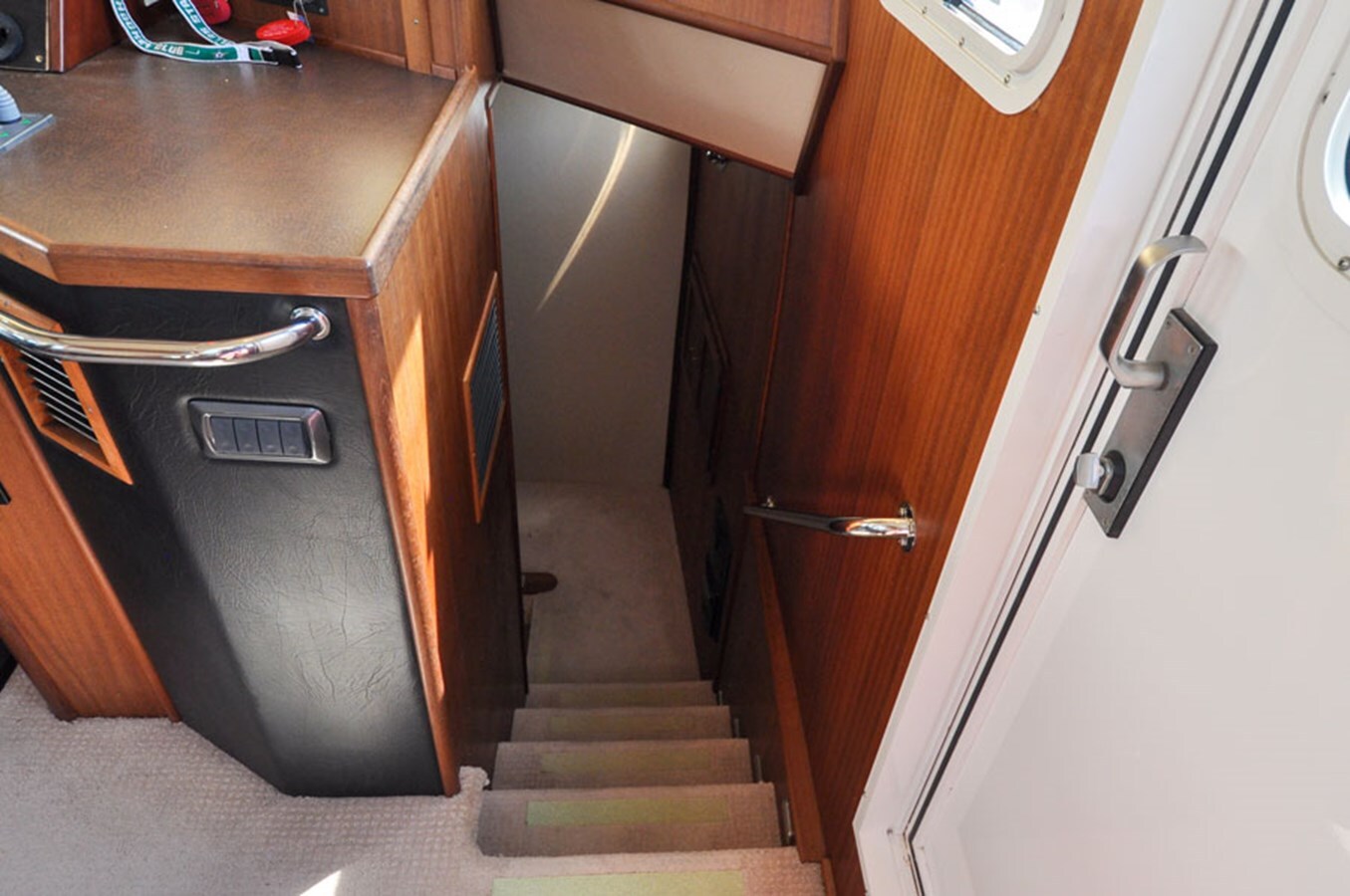 2006-american-tug-45-6-c2d4e9