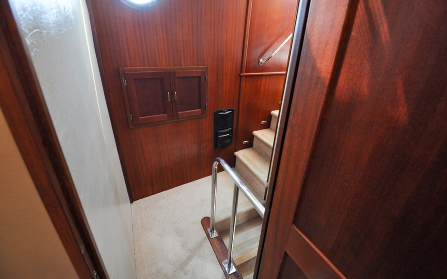 2006-american-tug-45-6-c2d4e9