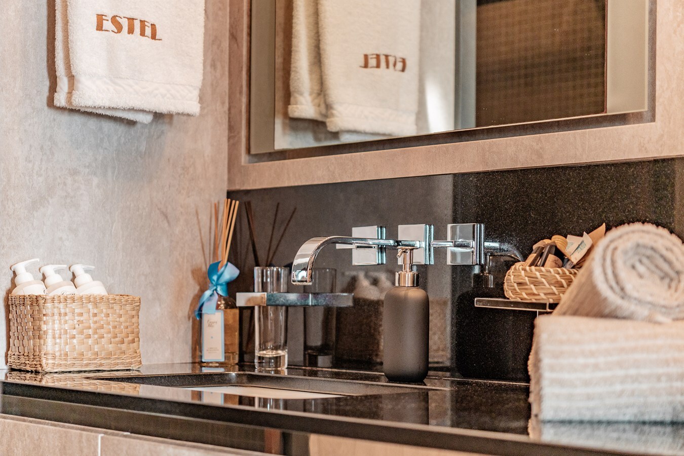 2006 ARNO LEOPARD 101' 9