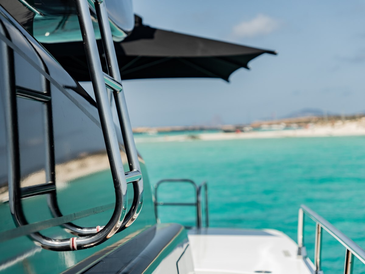 2006 ARNO LEOPARD 101' 9