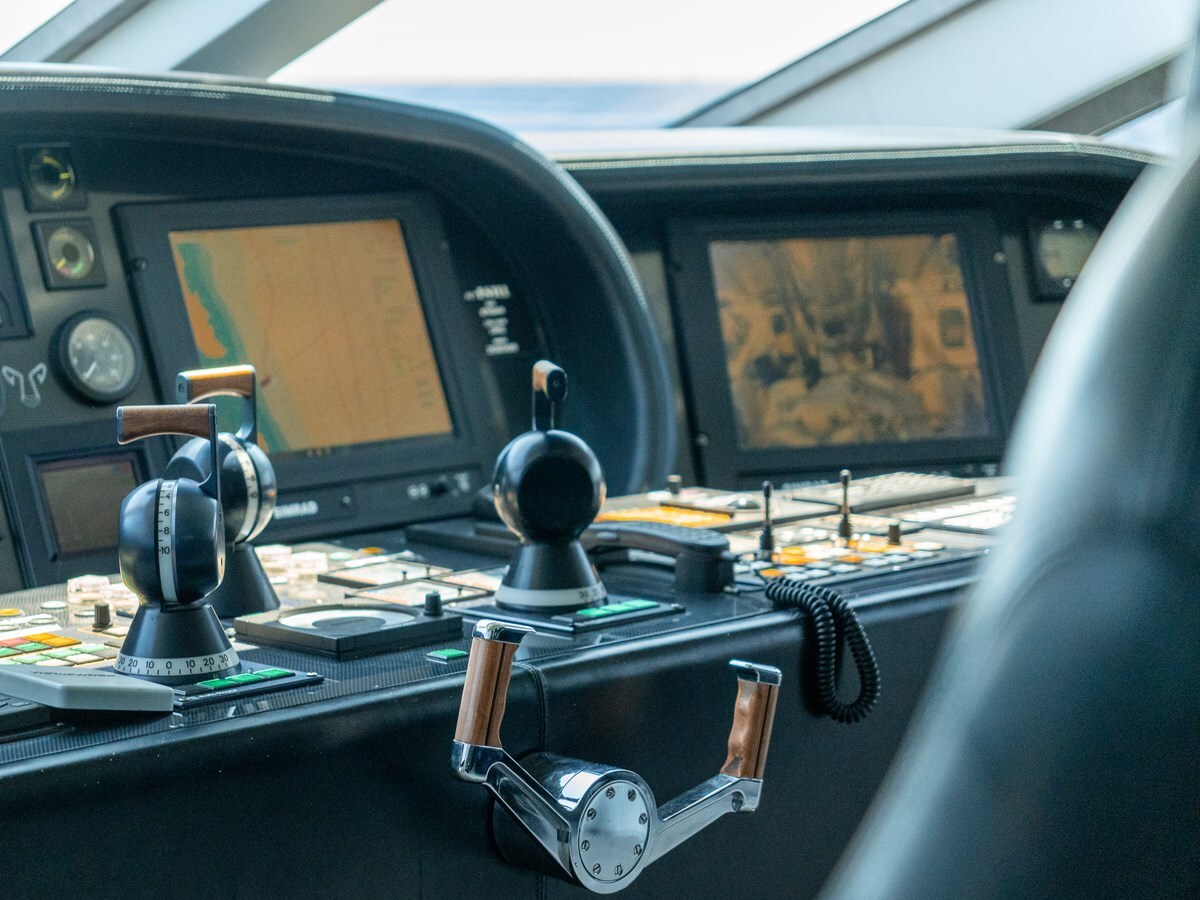 2006 ARNO LEOPARD 101' 9