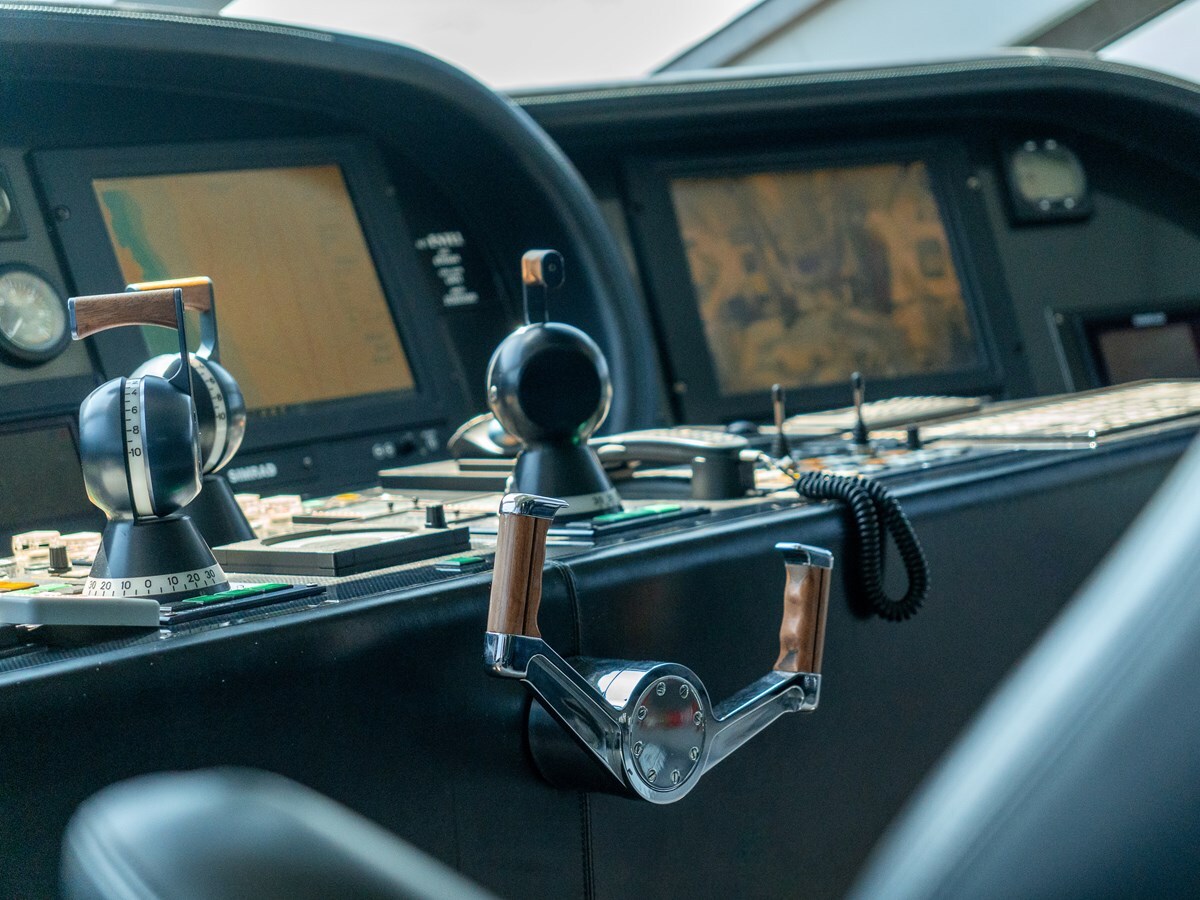 2006 ARNO LEOPARD 101' 9