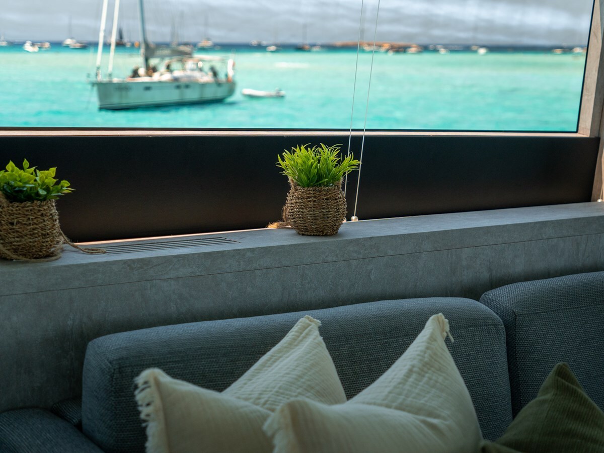 2006 ARNO LEOPARD 101' 9