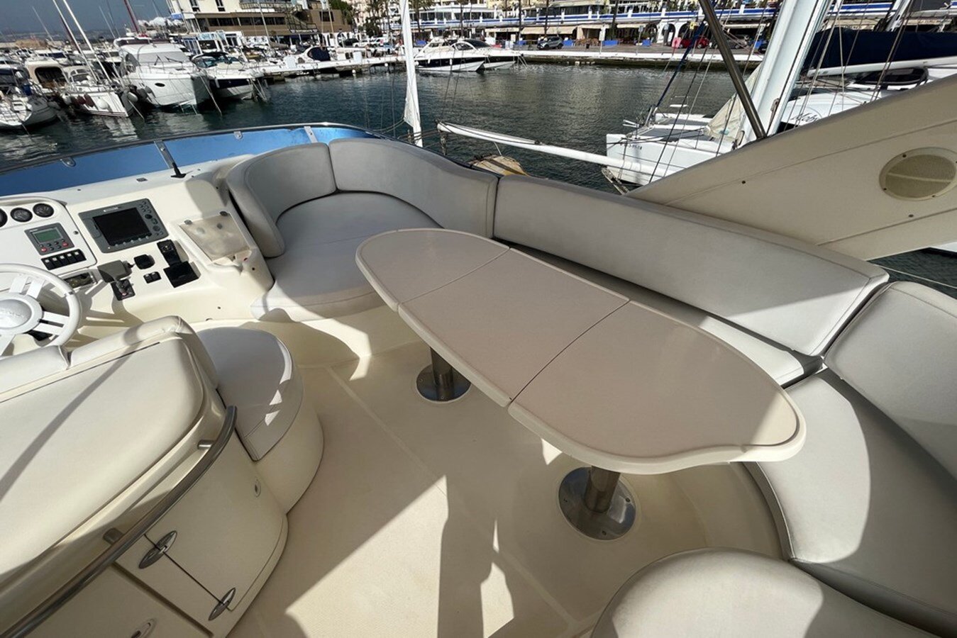 2006-azimut-yachts-50-11-38bde3