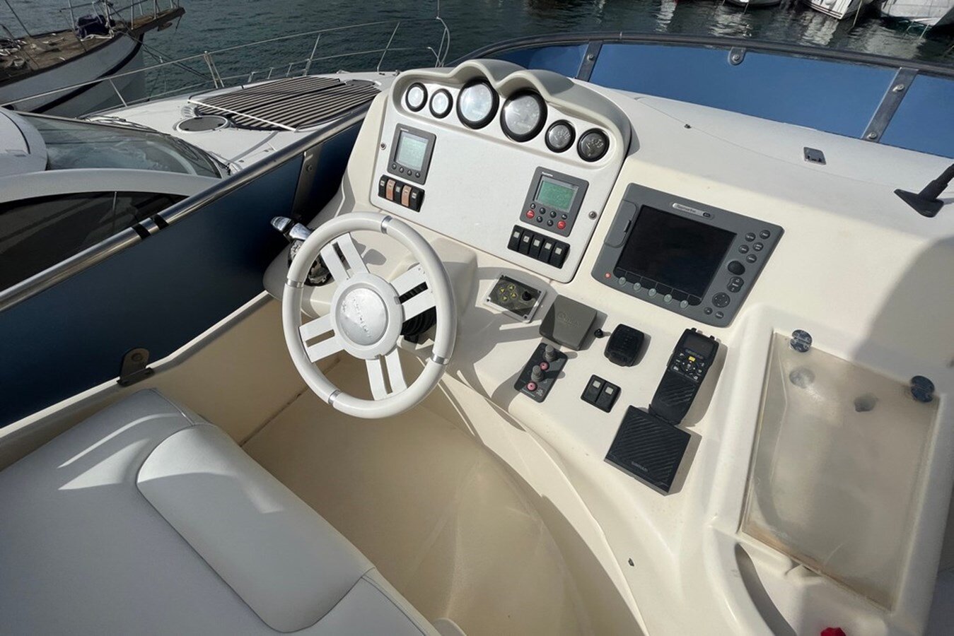 2006-azimut-yachts-50-11-38bde3