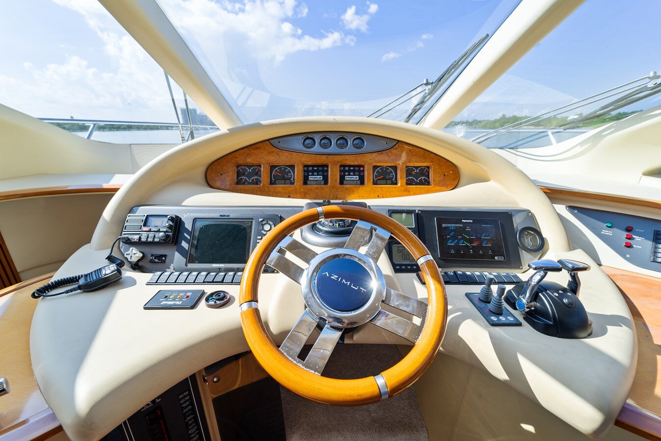 2006-azimut-yachts-57-5-2233a6