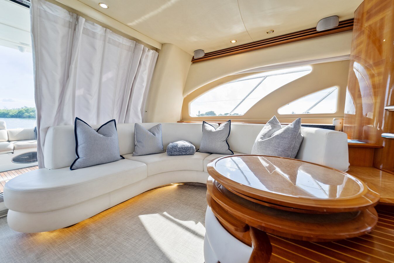 2006-azimut-yachts-57-5-2233a6