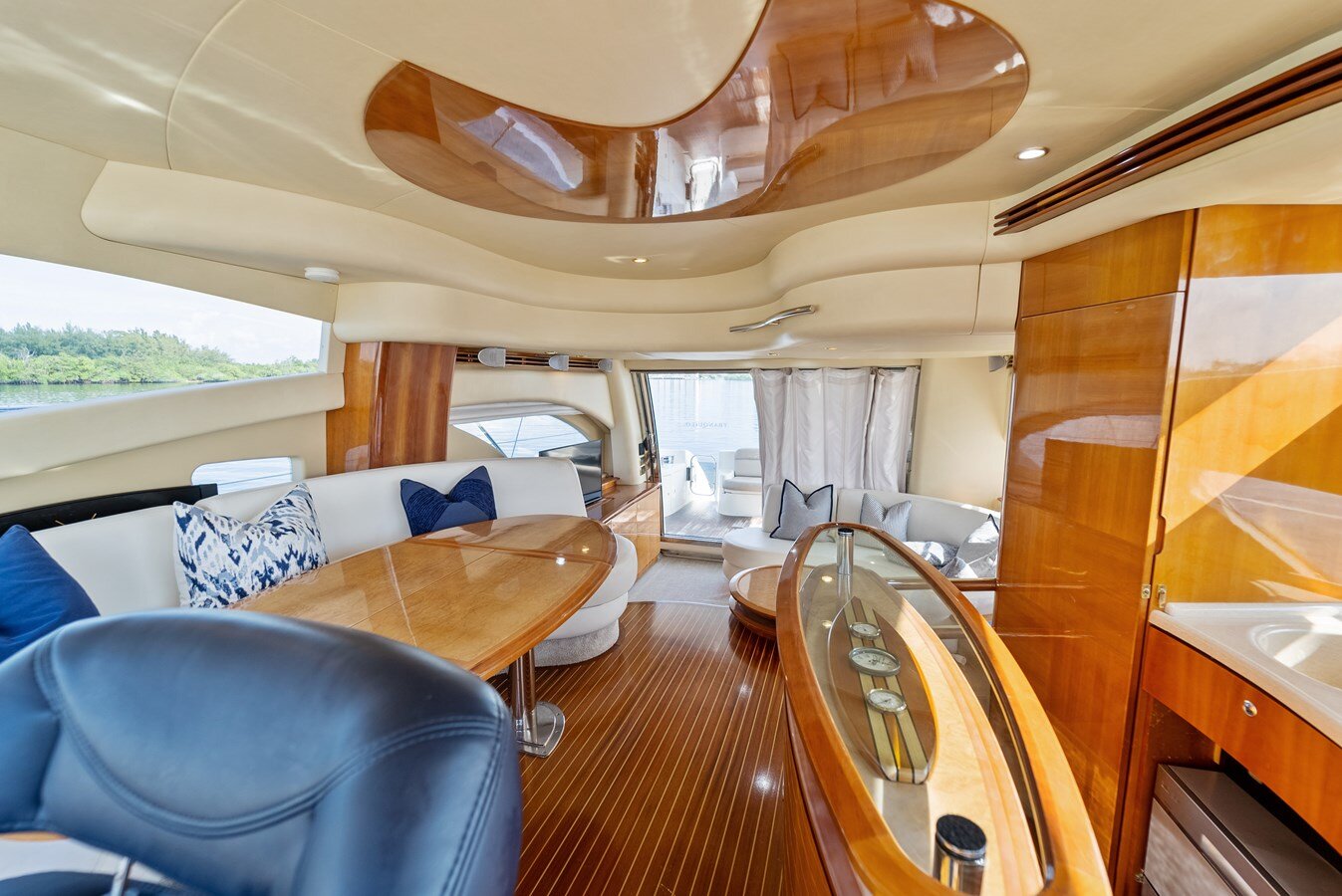 2006-azimut-yachts-57-5-2233a6