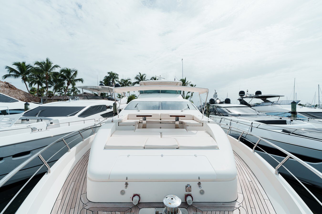 2006 AZIMUT YACHTS 85'