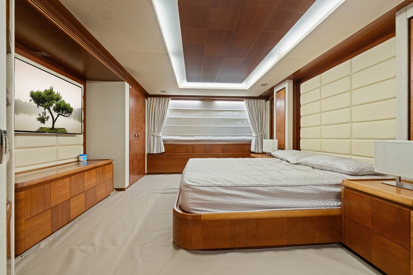 2006 AZIMUT YACHTS 85'