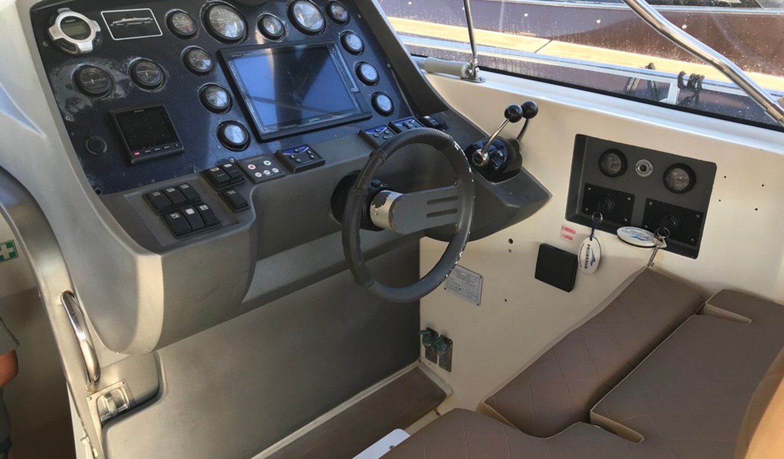 2006-baia-41-3-4a367e