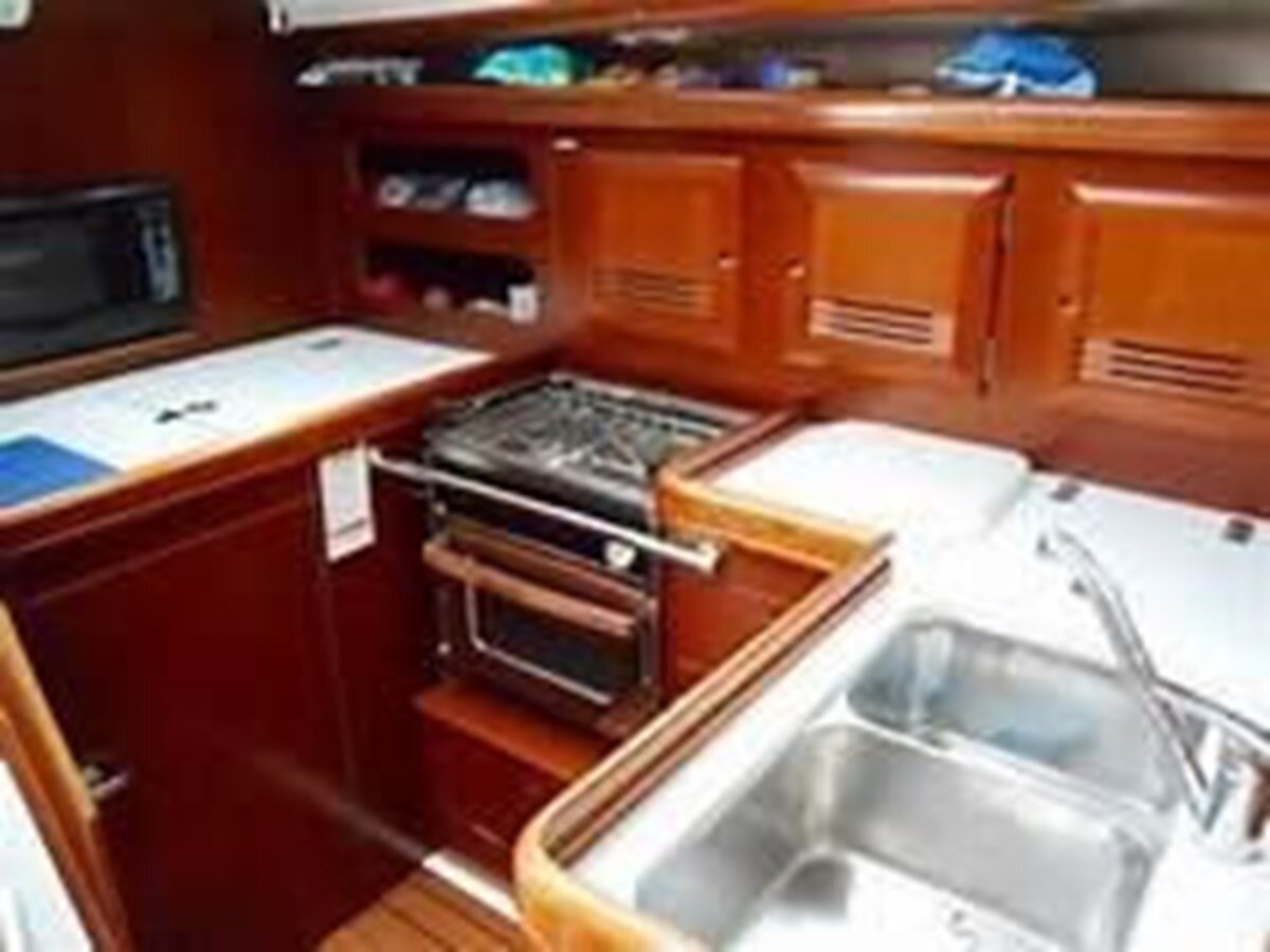 2006-beneteau-39-4-e5a823