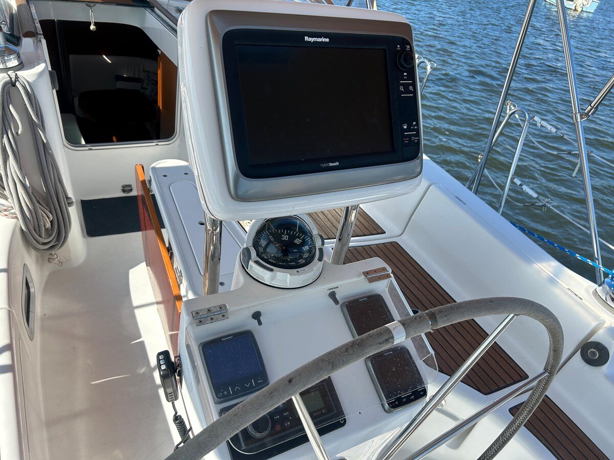 2006-beneteau-43-2-8a13a6