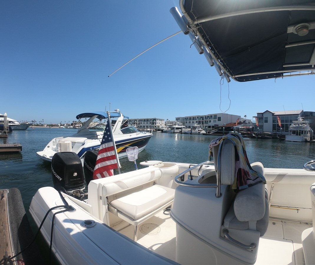 2006-boston-whaler-27-40d7ce