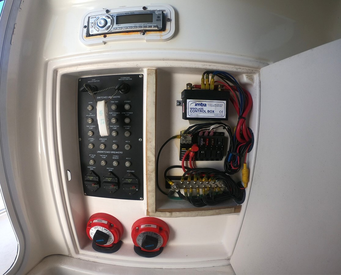 2006-boston-whaler-27-40d7ce