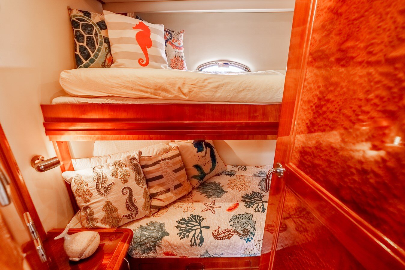 2006-carver-voyager-58-60ebbb