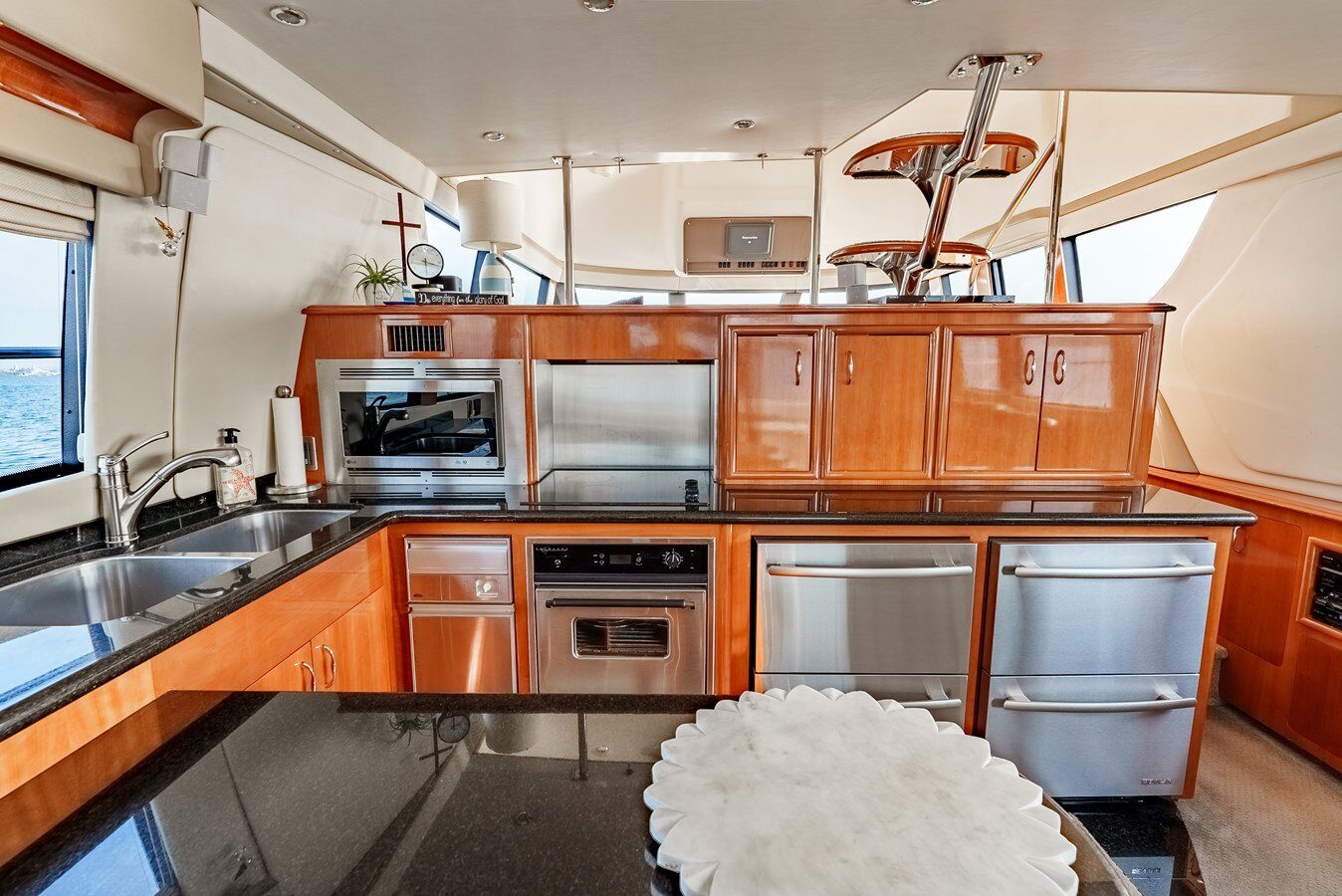 2006-carver-voyager-58-60ebbb