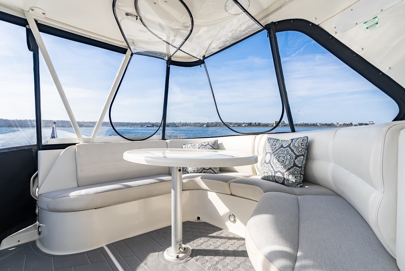 2006-carver-voyager-58-60ebbb