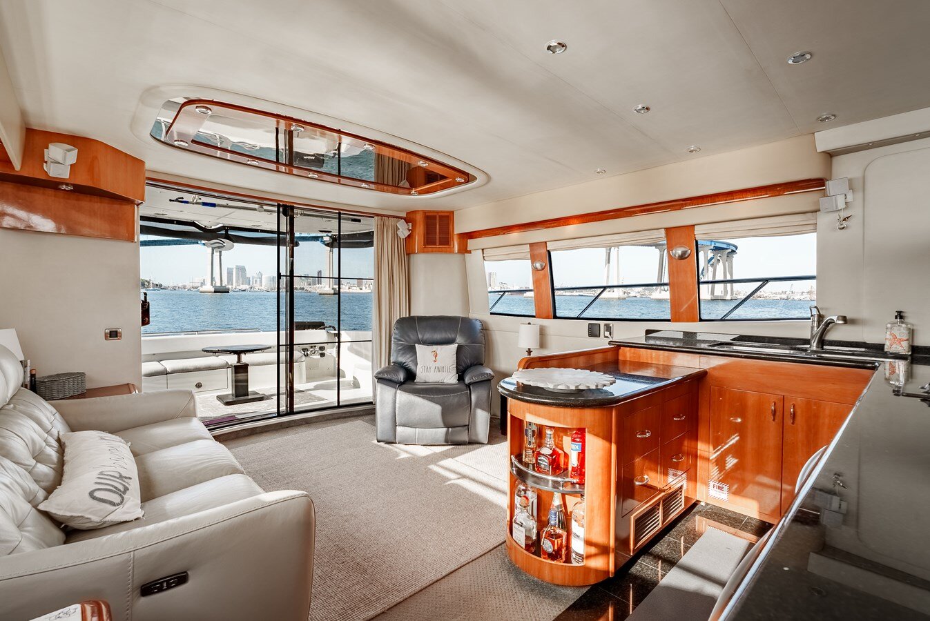 2006-carver-voyager-58-60ebbb