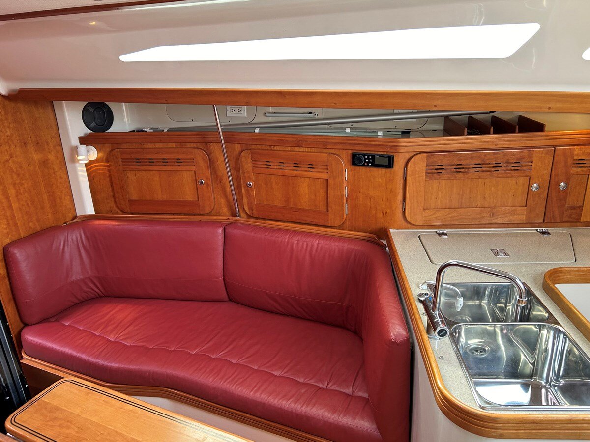 2006-cc-yachts-36-5-b7c8de