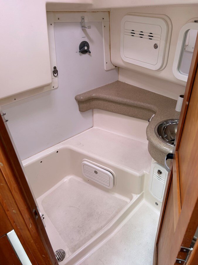 2006-cc-yachts-36-5-b7c8de