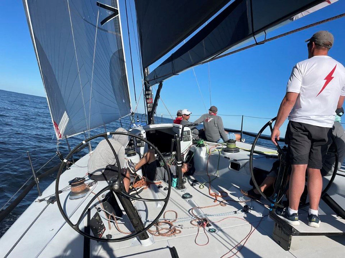 2006-hakes-marine-45-4-e6baae