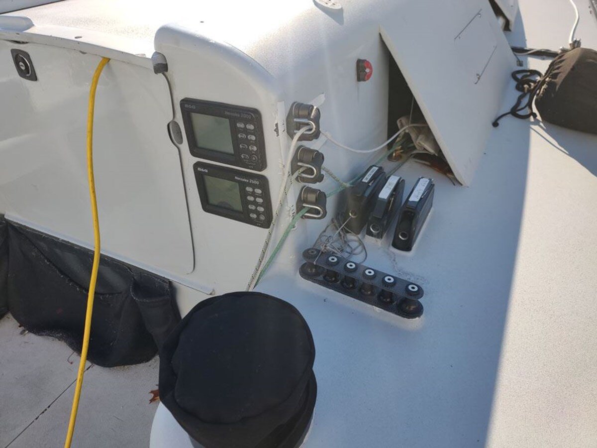 2006-hakes-marine-45-4-e6baae