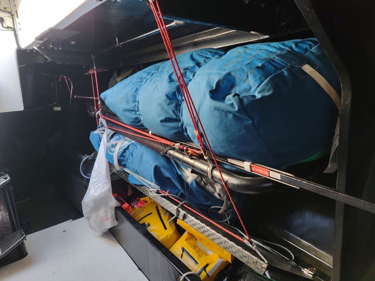 2006-hakes-marine-45-4-e6baae