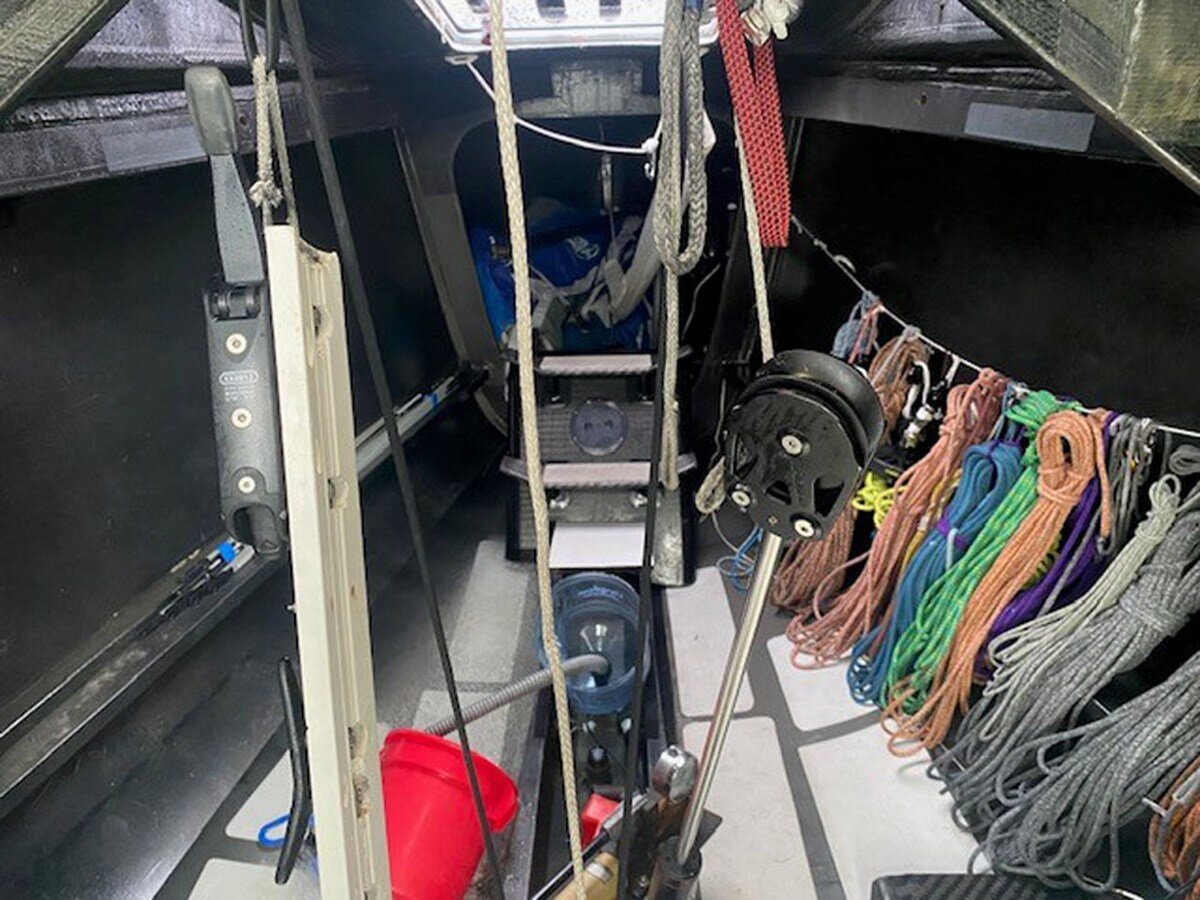 2006-hakes-marine-45-4-e6baae