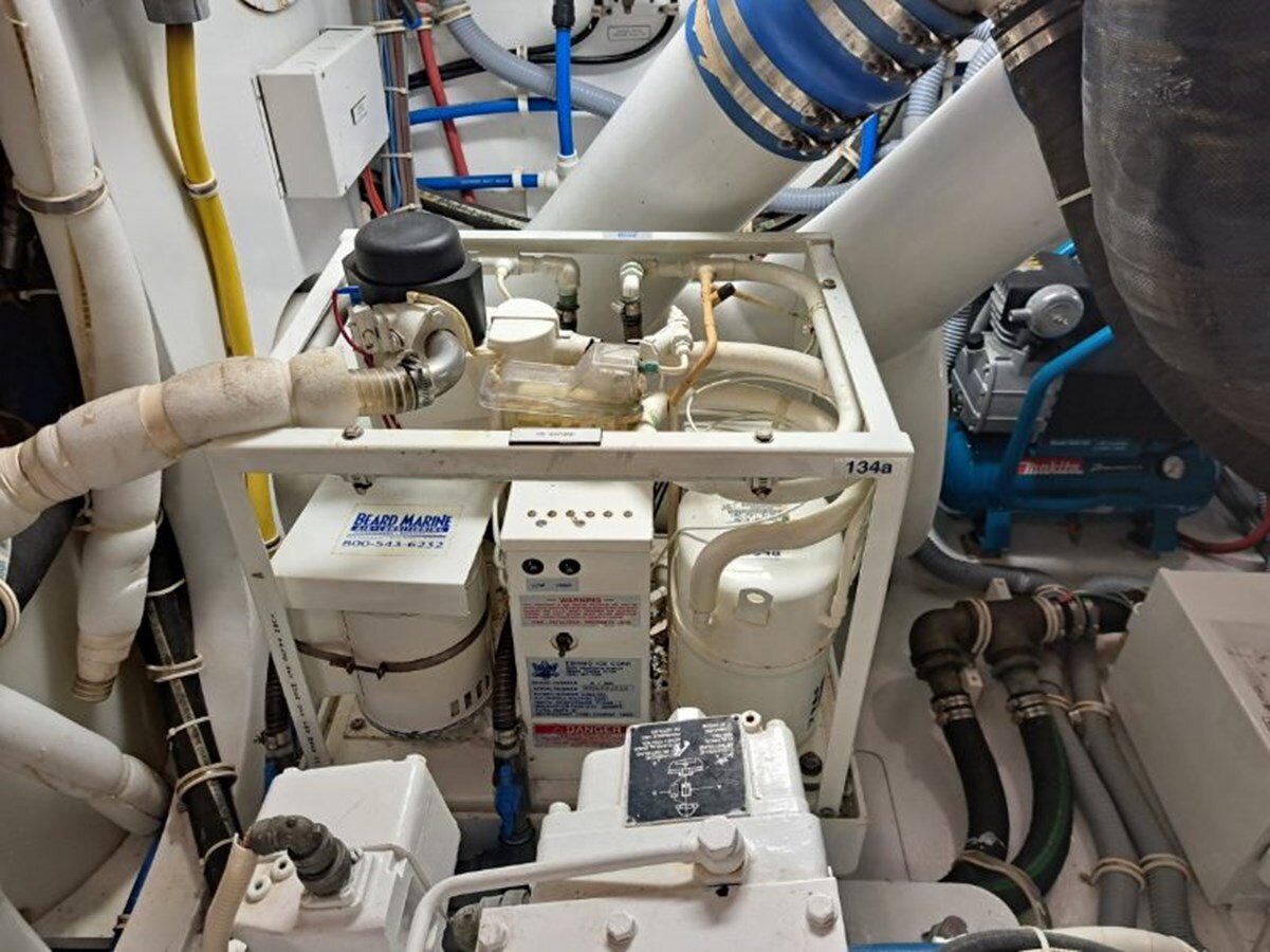 2006-hatteras-68-7-9b75af