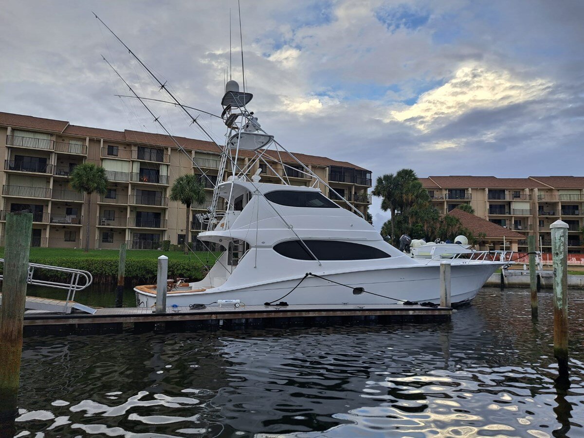 2006-hatteras-68-db65d7