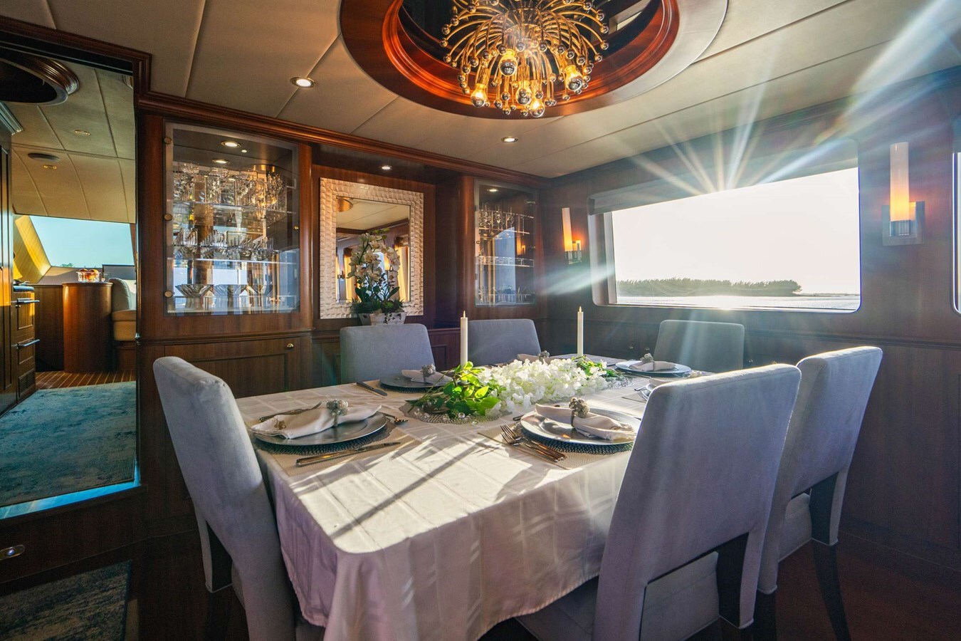 2006-horizon-yacht-85-674fb4