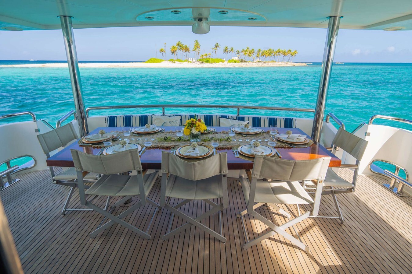 2006-horizon-yacht-85-674fb4